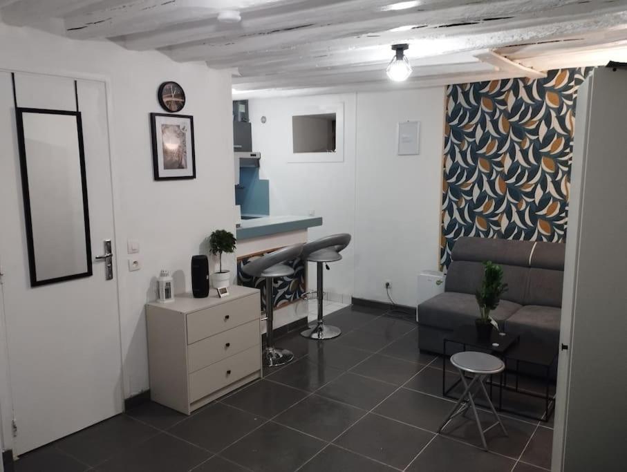 Studio Equipe Proche Aeroport Paris Cdg Apartment Vemars ภายนอก รูปภาพ